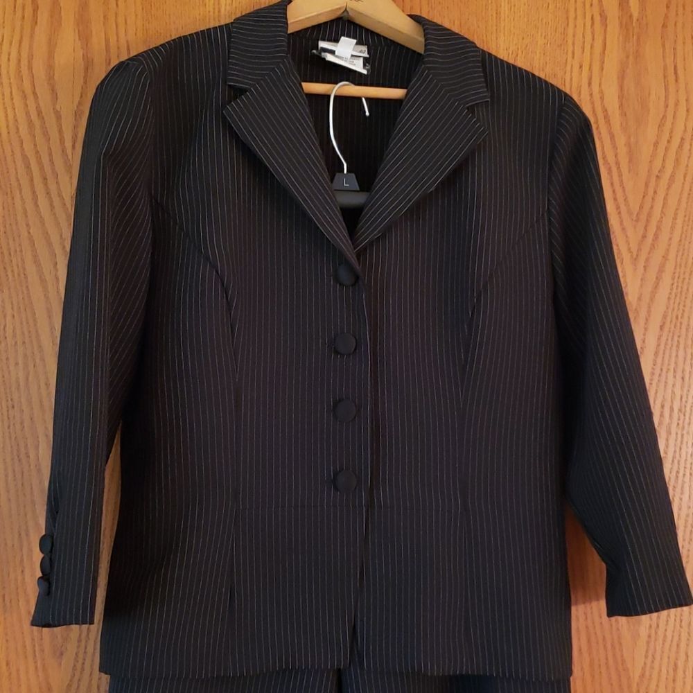 3 Pc Fashion Bug Pinstripe Blazer Skirt Pants Set Sz 10